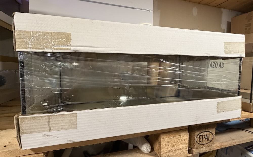 Helglass akvarie 80x40x35cm med dekkglass